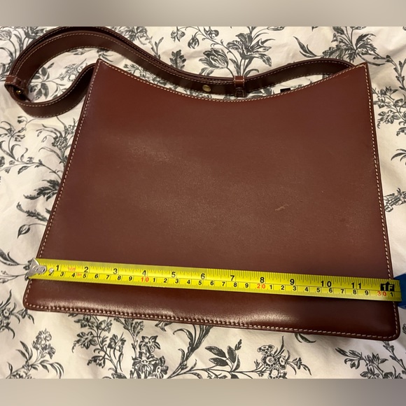 COPY - Cole Hahn Brown Leather Purse - Picture 12 of 16
